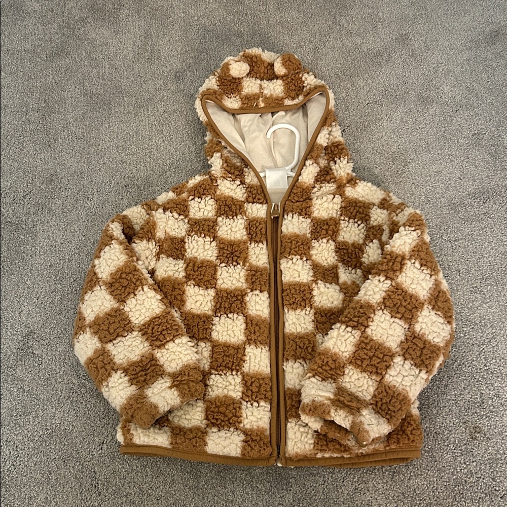 Gap teddy bear fuzzy coat jacket 5t checker checkerboard beige white